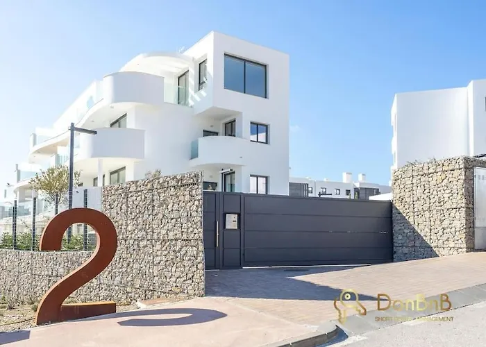 Appartement In Higueron West