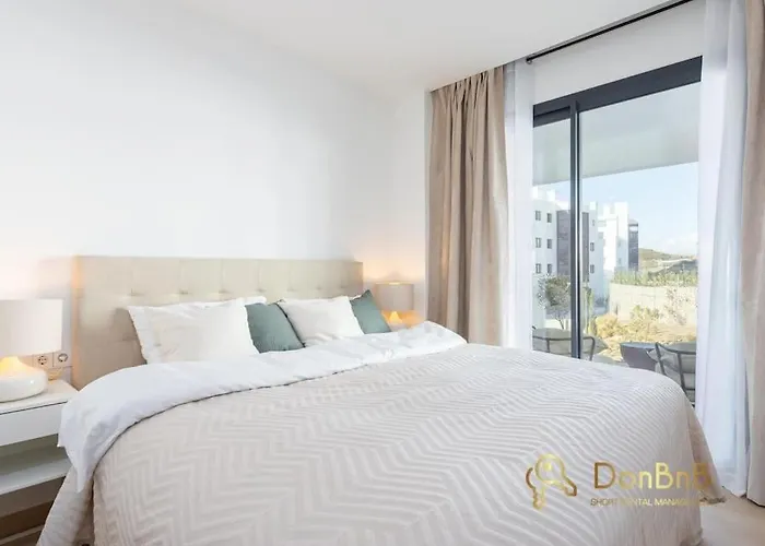 In Higueron West 丰希罗拉